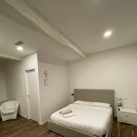 Luxury 2 Al Duomo Di * Parma